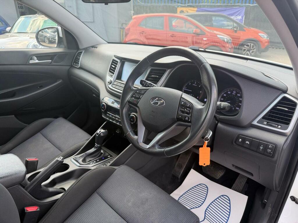 Hyundai Tucson 1.7 Crdi Blue Drive Se Nav Dct Euro 6 Ss White #5