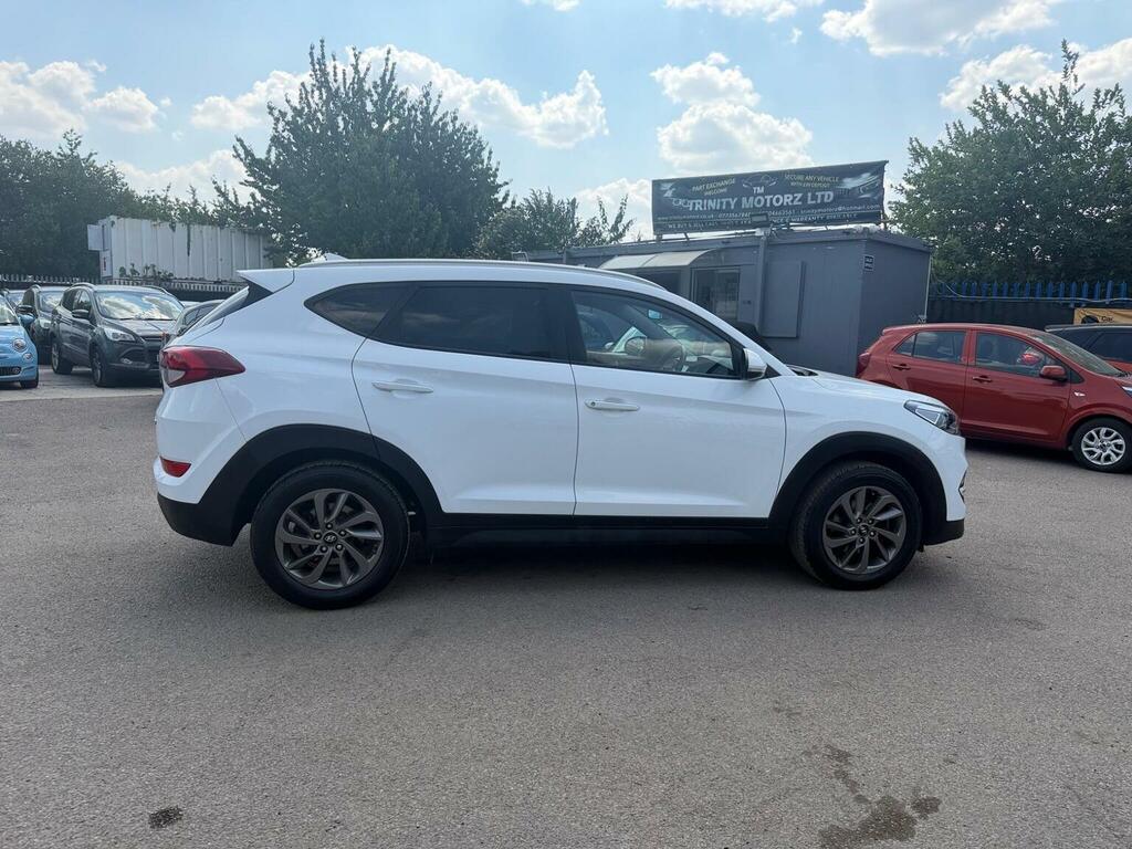 Hyundai Tucson 1.7 Crdi Blue Drive Se Nav Dct Euro 6 Ss White #4