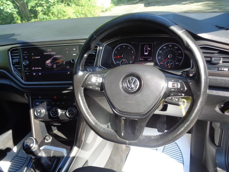 Volkswagen T-Roc Design Tsi YH68NTO #5