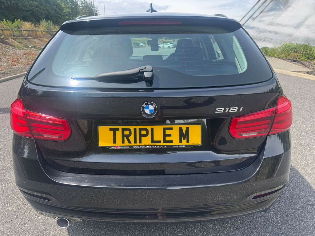 BMW 3 Series 1.5 318I Se Black #4