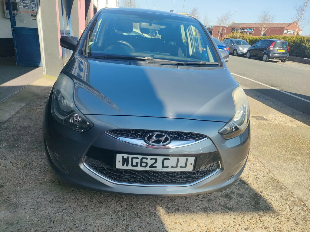 Hyundai Ix20 1.6 Crdi Style Hatchback Euro 5 Grey #2
