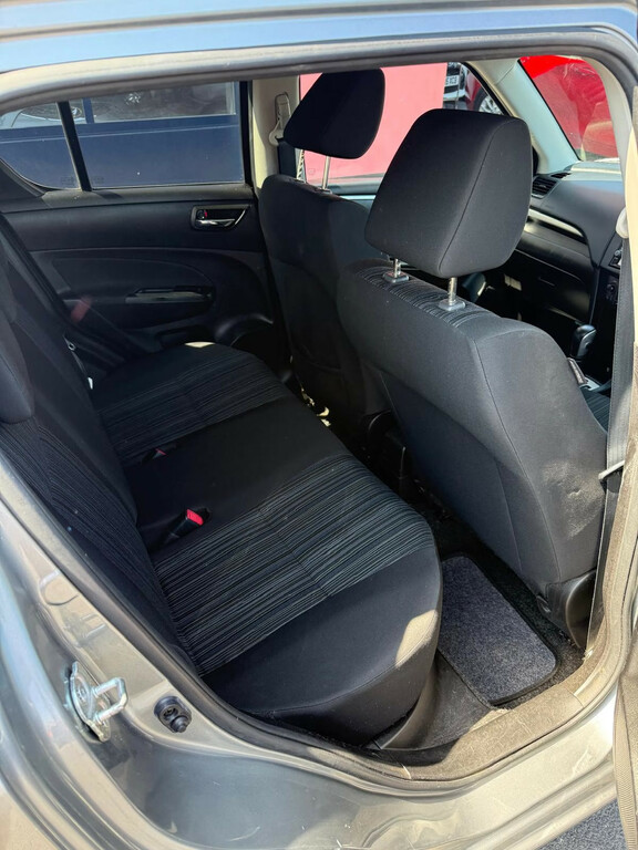 Suzuki Swift Sz-l White #9
