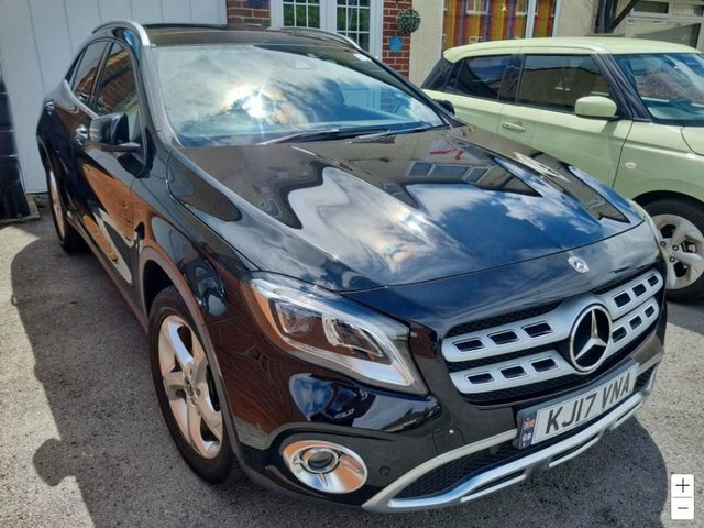 Mercedes-Benz GLA Class Gla200d Sport Premium Plus Black