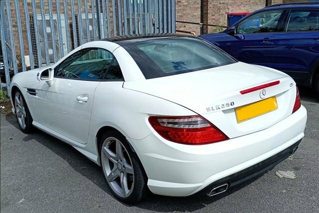 Mercedes-Benz SLK Slk250 Cdi Amg Sport White #2