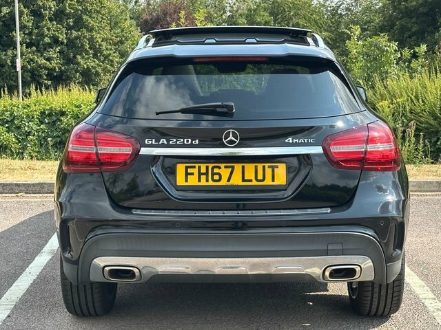 Mercedes-Benz GLA Class Gla220d Amg Line Premium Black #6