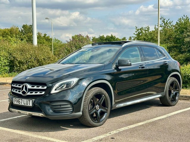 Mercedes-Benz GLA Class Gla220d Amg Line Premium Black #5