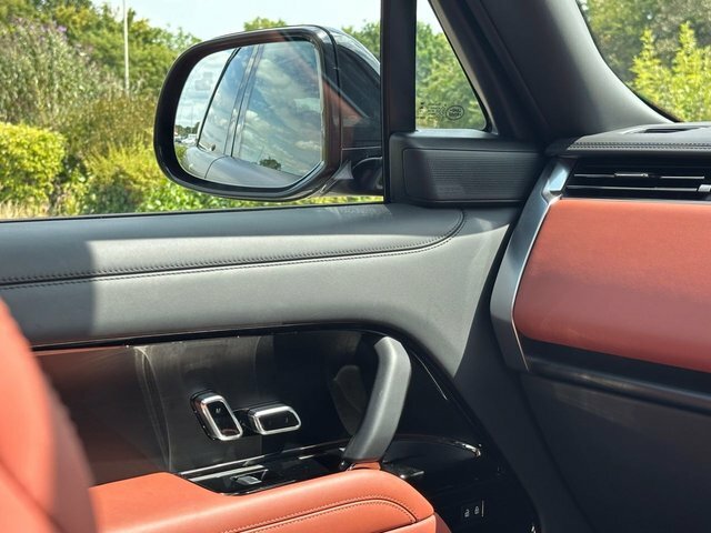 Land Rover Range Rover 3.0 P440e Hse Black #30