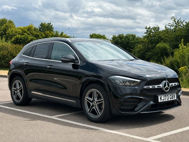 Mercedes-Benz GLA Class Gla200h Mhev Amg Line Black #6