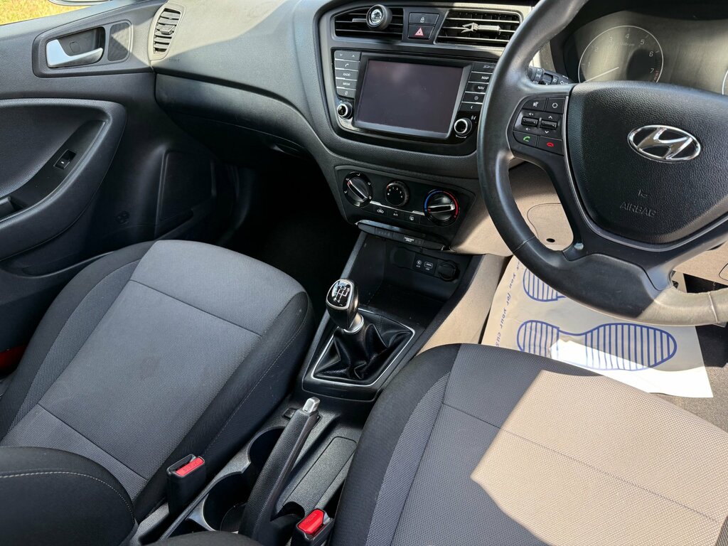Hyundai I20 1.0T Gdi 120 Premium Se Nav White #30