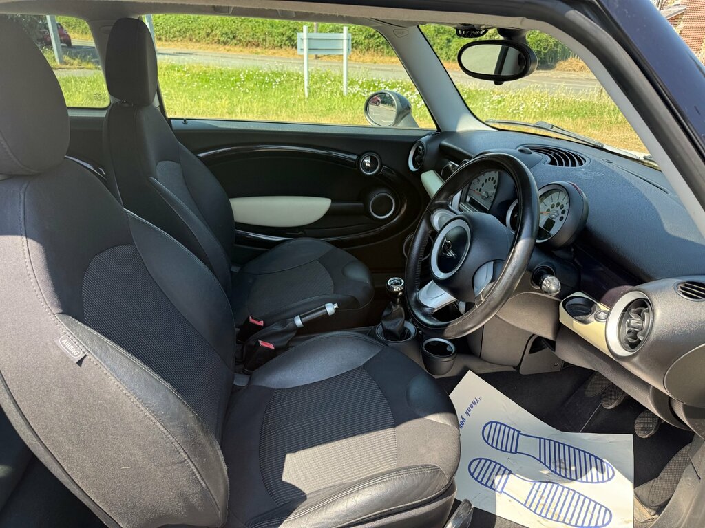 Mini Clubman Estate 1.6 Cooper Euro 4 Silver #40