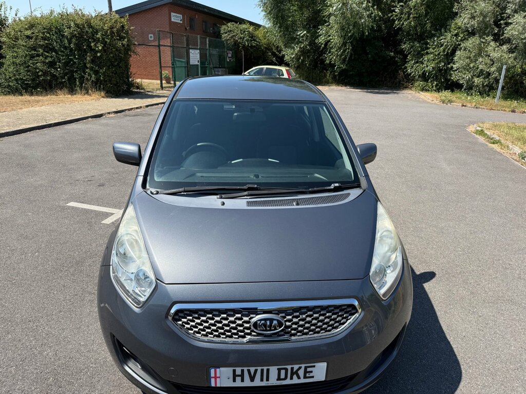 Kia Venga Hatchback Black #16