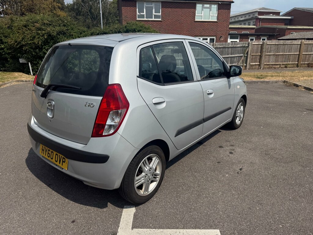 Hyundai I10 Classic Silver #9
