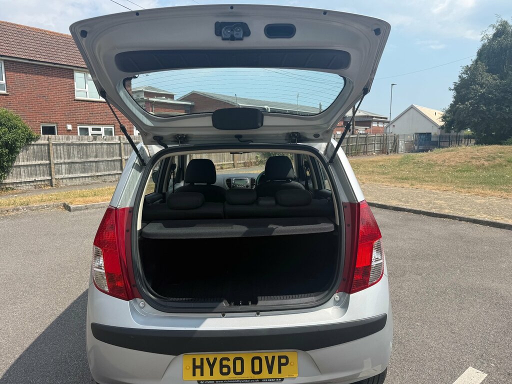 Hyundai I10 Classic Silver #26
