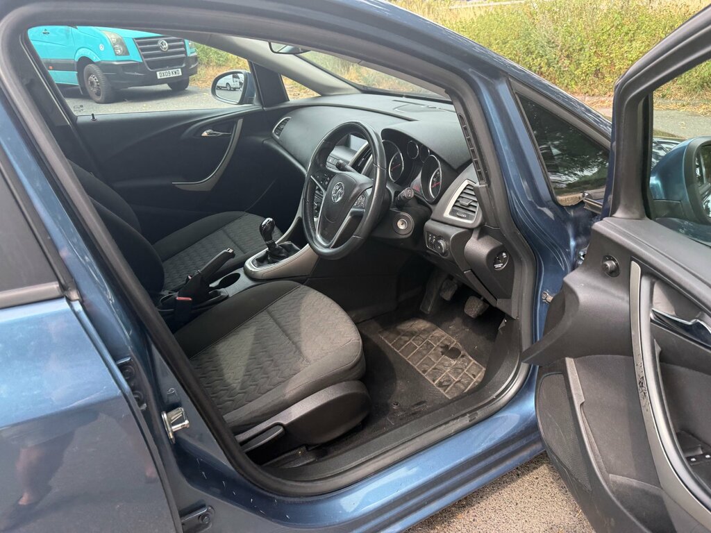 Vauxhall Astra Hatchback 1.7 Cdti Ecoflex Tech Line Euro 5 Ss Green #34