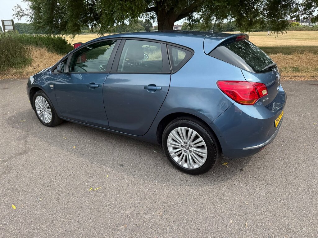 Vauxhall Astra Hatchback 1.7 Cdti Ecoflex Tech Line Euro 5 Ss Green #11