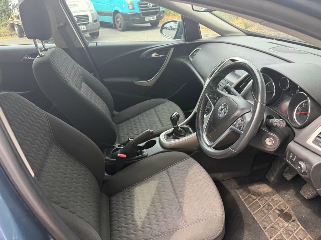 Vauxhall Astra Hatchback 1.7 Cdti Ecoflex Tech Line Euro 5 Ss Green #33