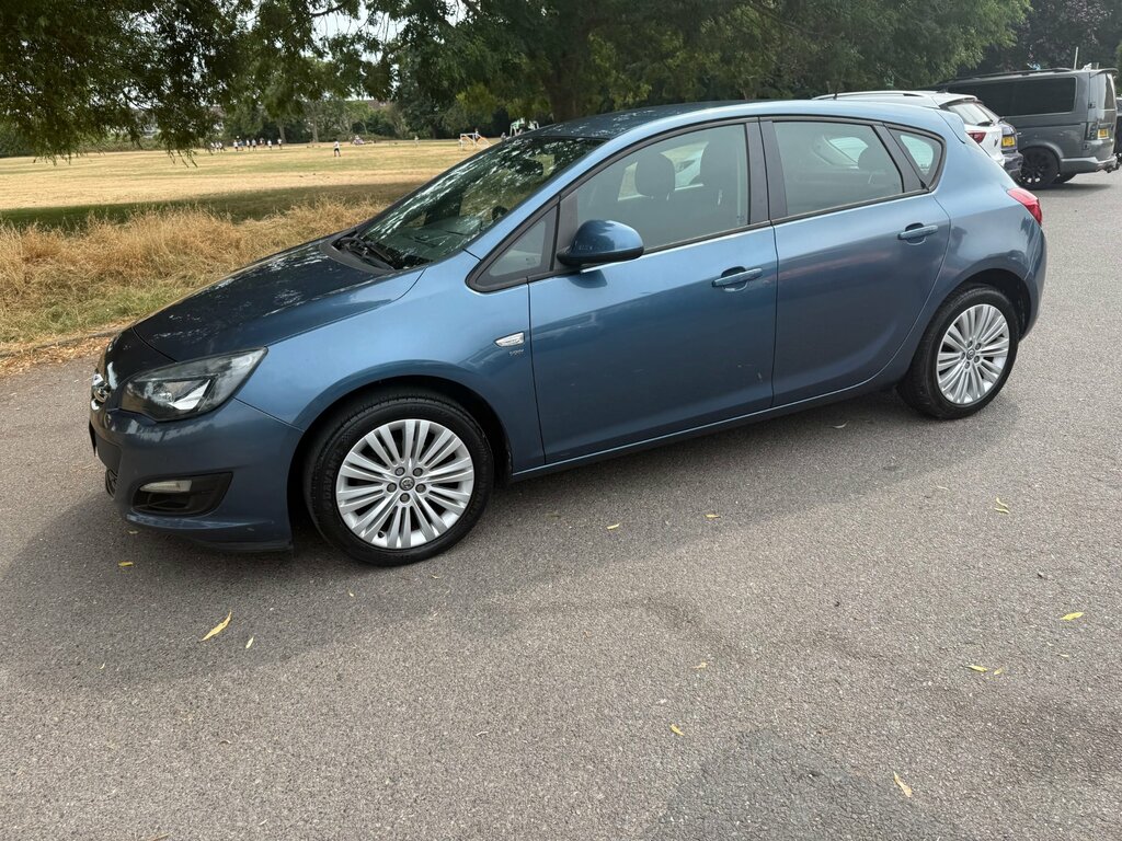 Vauxhall Astra Hatchback 1.7 Cdti Ecoflex Tech Line Euro 5 Ss Green #19