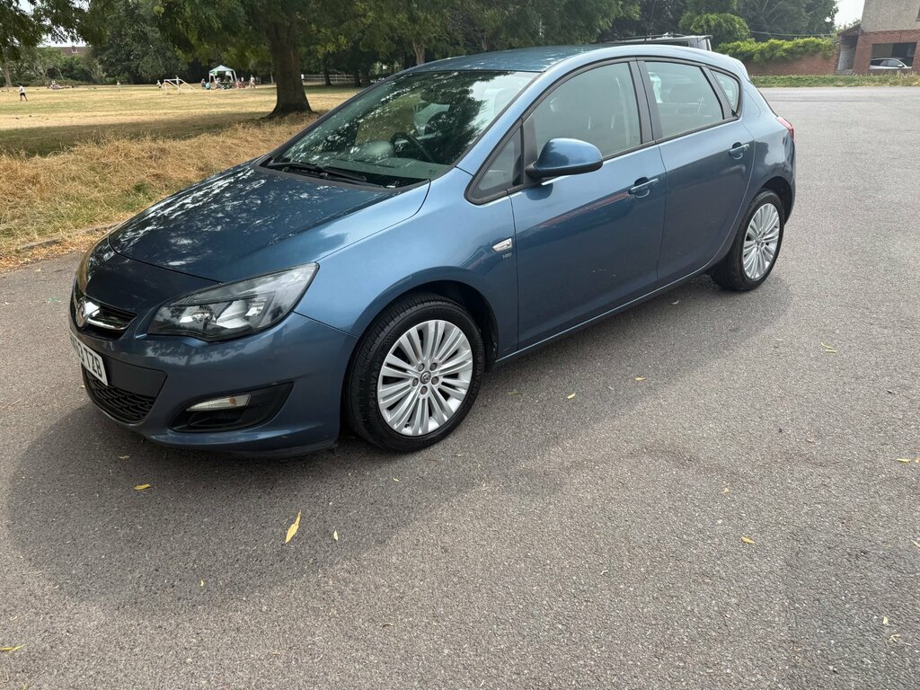 Vauxhall Astra Hatchback 1.7 Cdti Ecoflex Tech Line Euro 5 Ss Green #18