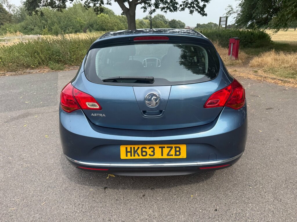 Vauxhall Astra Hatchback 1.7 Cdti Ecoflex Tech Line Euro 5 Ss Green #8