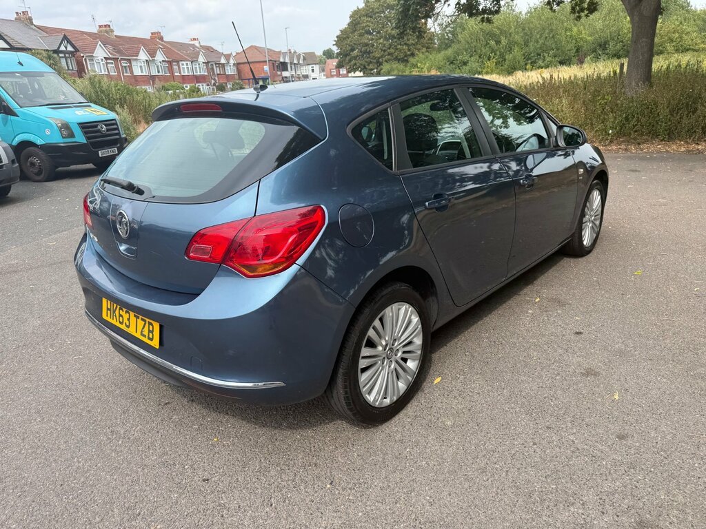 Vauxhall Astra Hatchback 1.7 Cdti Ecoflex Tech Line Euro 5 Ss Green #10