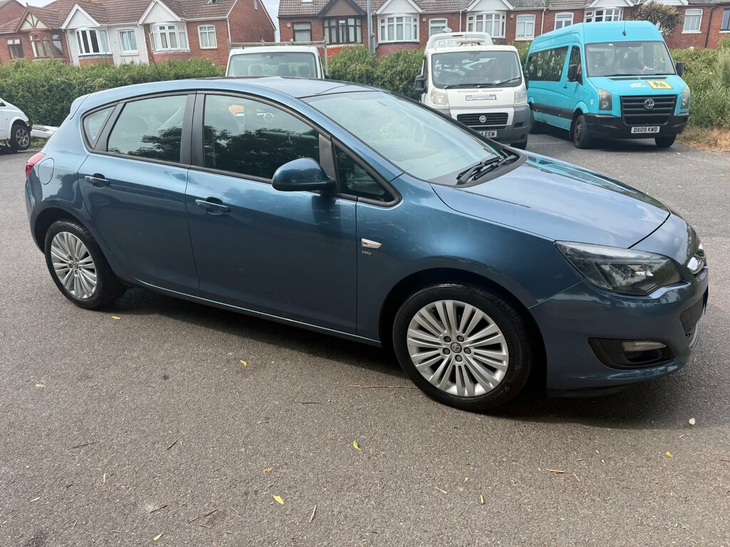 Vauxhall Astra 1.4 16V Energy Hatchback Euro 5 Blue #3