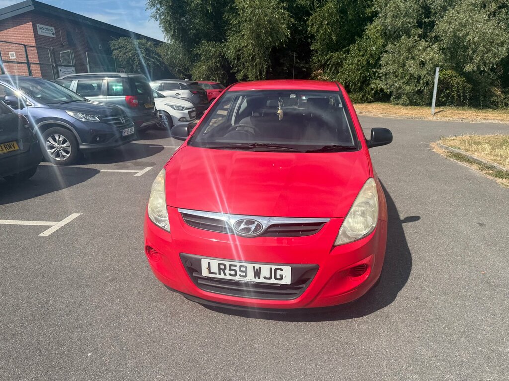 Hyundai I20 1.2 Classic Hatchback Euro 4 77 Red #3