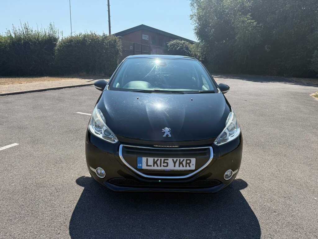 Peugeot 208 1.2 Vti Puretech Allure Hatchback Manua Black #3