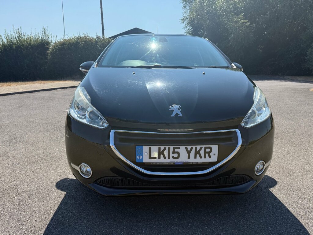 Peugeot 208 Style Red #24