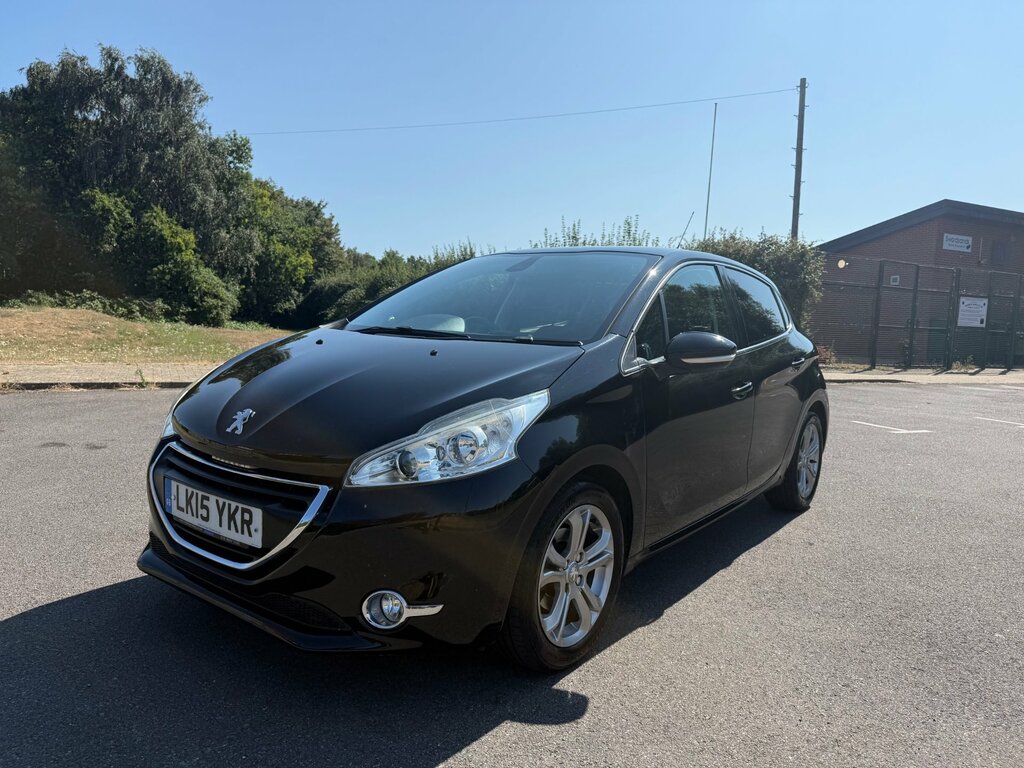 Peugeot 208 Style Red #26