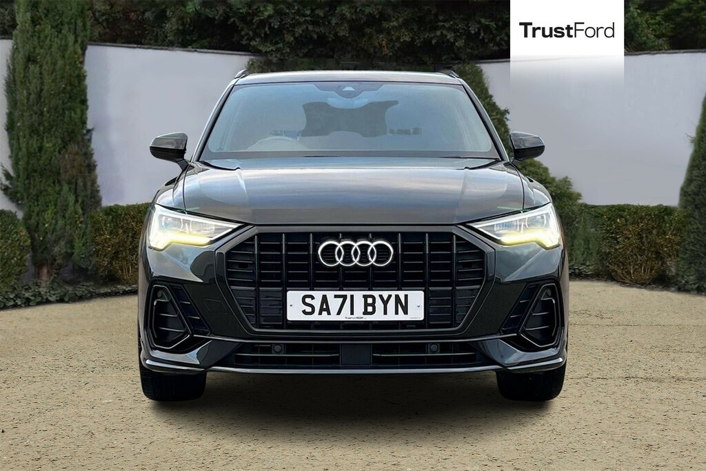 Audi Q3 1.5 Tfsi Cod 35 Black Edition Suv S Tro SA71BYN Black #6
