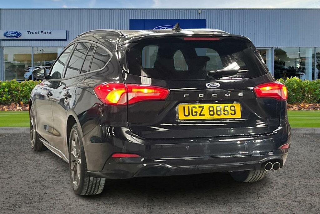 Ford Focus 1.0 Ecoboost 125 St-line Edition Parking UGZ8859 Black #2