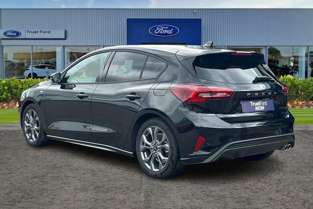 Ford Focus St-line Panoramic Roof Cruise Control Sync 4 Black #2