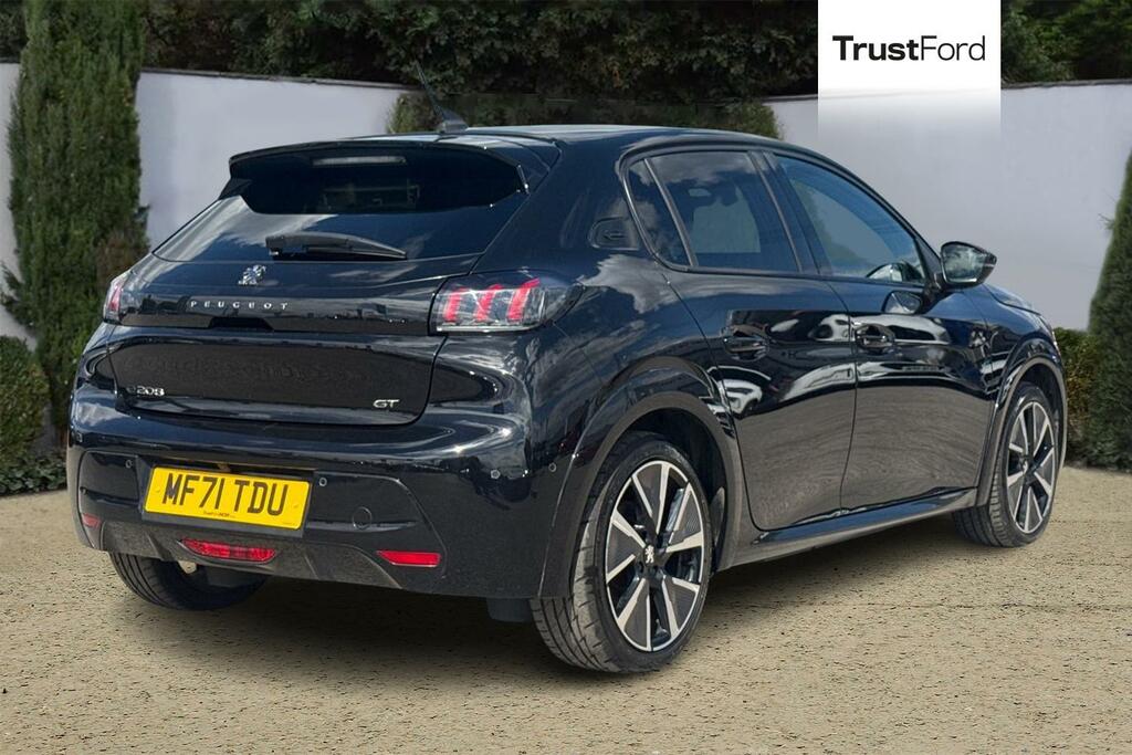 Peugeot e-208 50Kwh Gt Hatchback 136 Ps Black #4