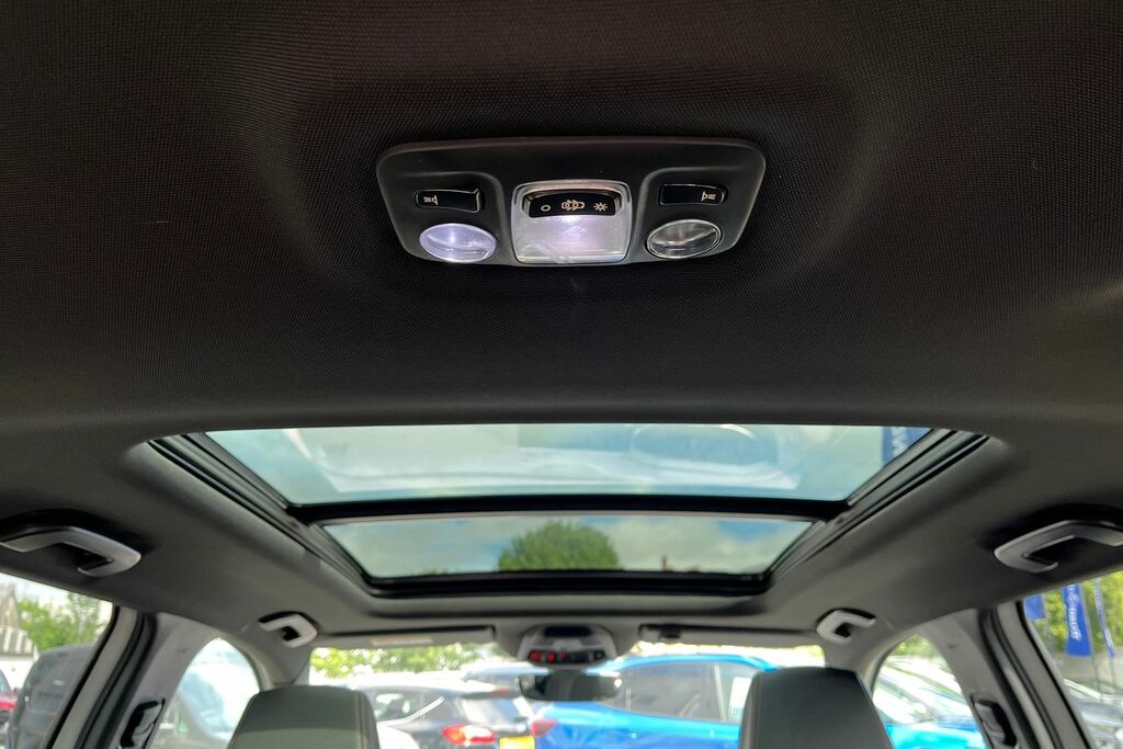 Peugeot 5008 Gt Premium White #30
