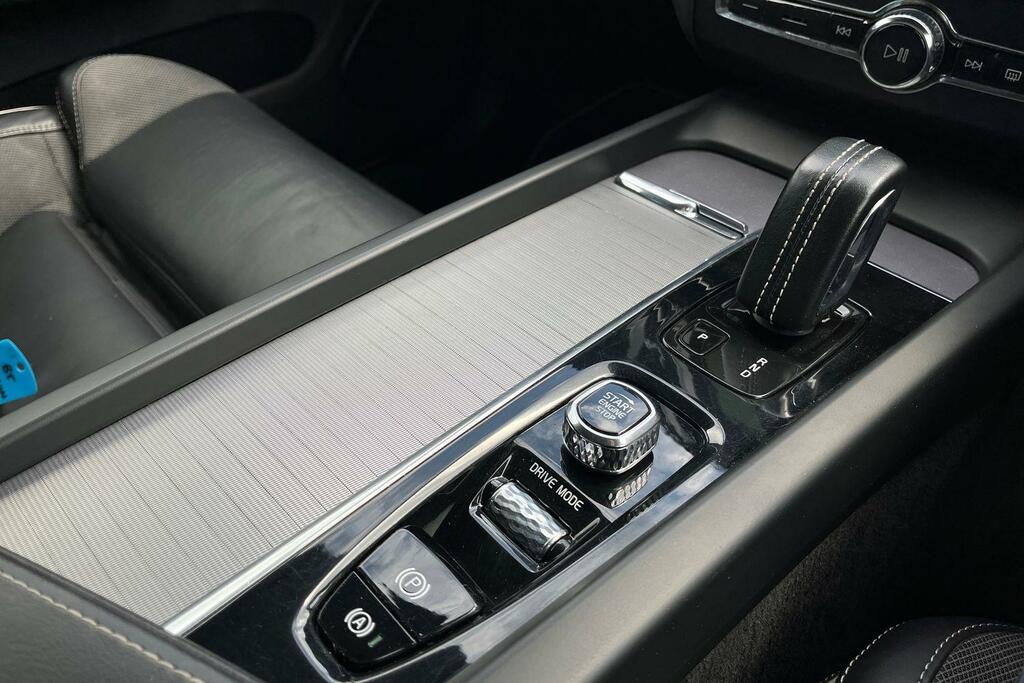 Volvo XC60 T6 Awd Phev Recharge R-design Grey #36