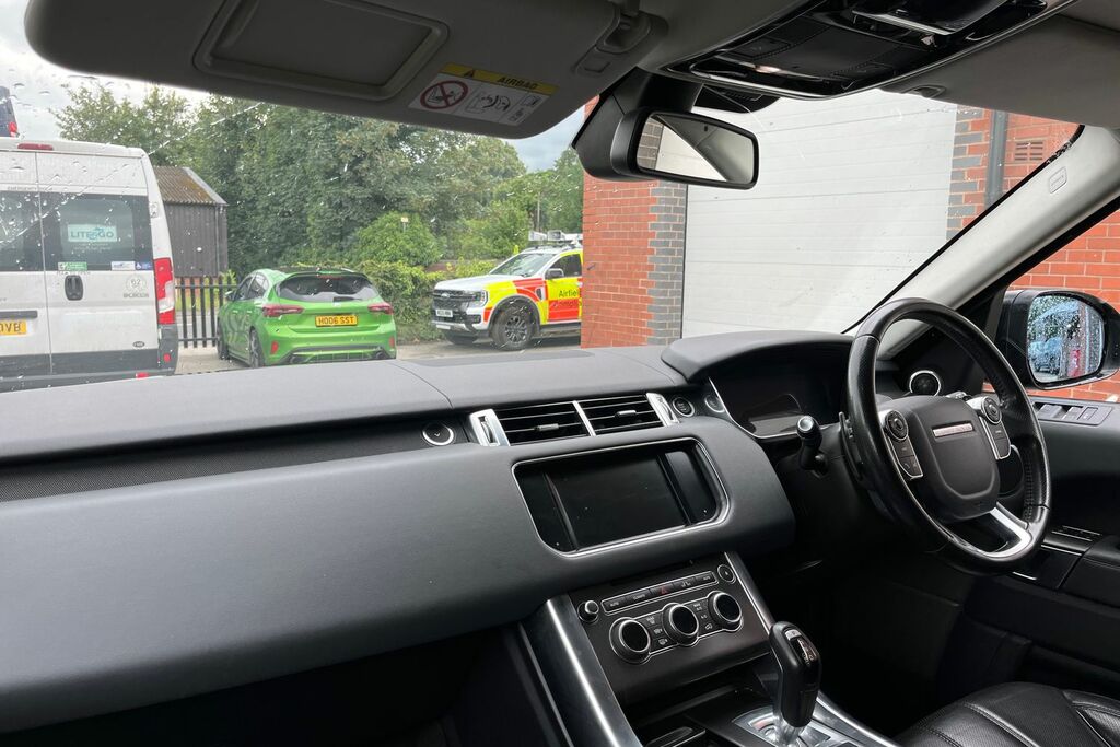 Land Rover Range Rover Sport 3.0L Sdv6 Hse Dynamic 306 Bhp Grey #18