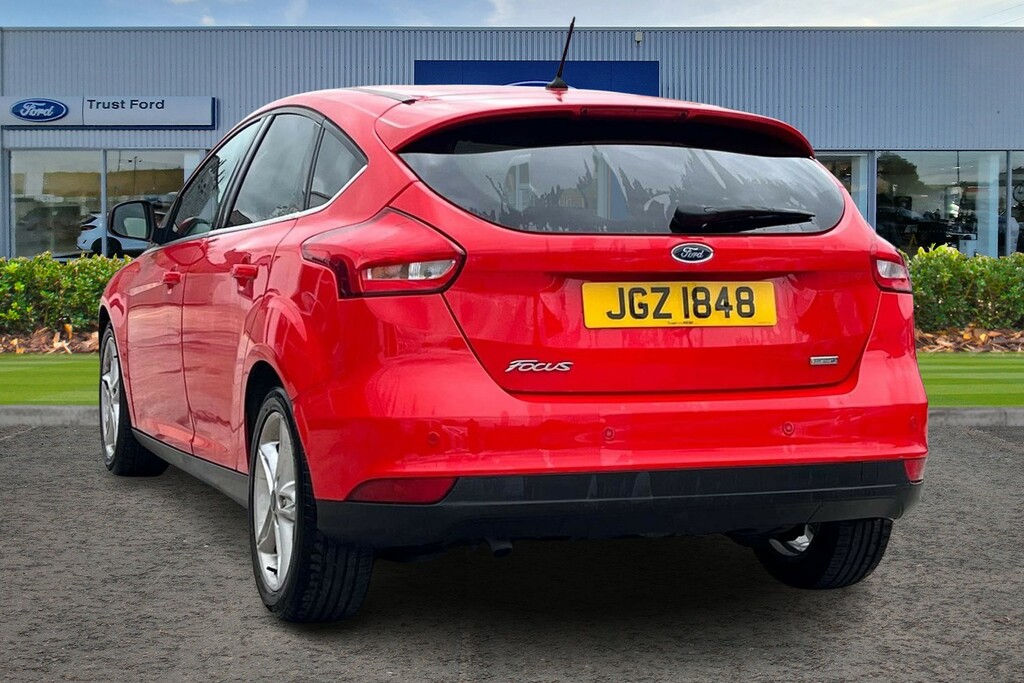 Ford Focus 1.0 Ecoboost 125 Zetec Edition Red #2