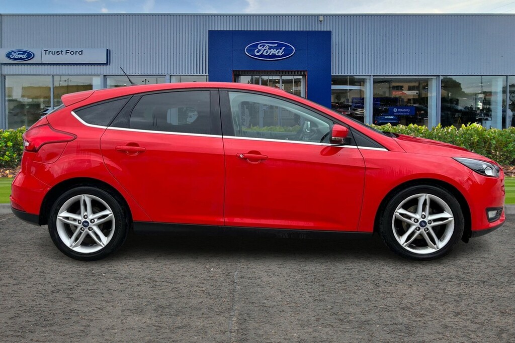 Ford Focus 1.0 Ecoboost 125 Zetec Edition Red #3
