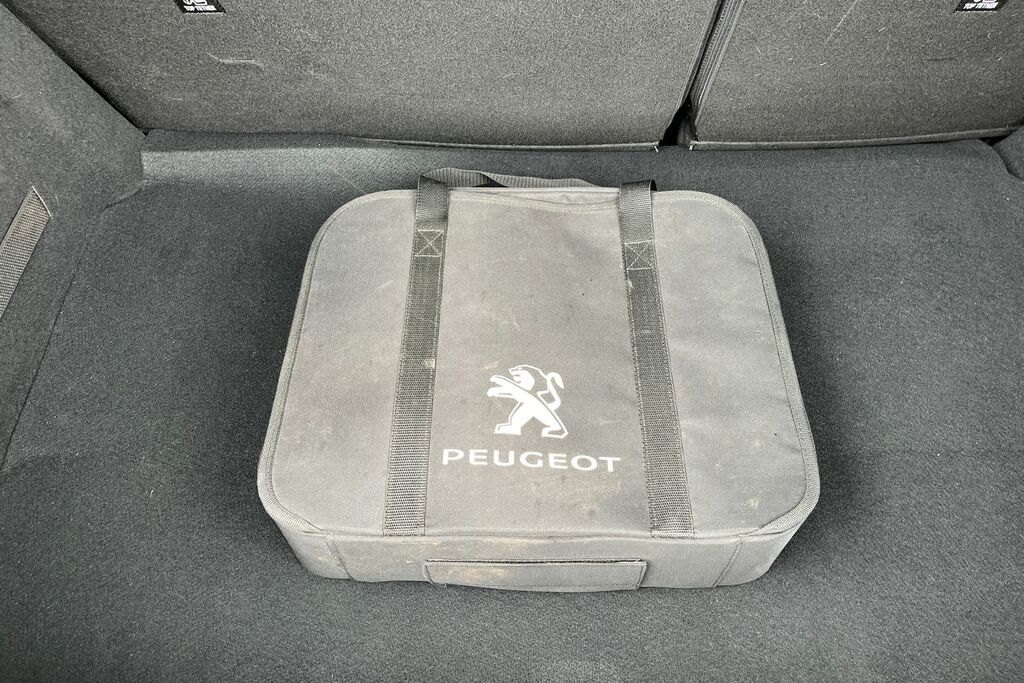 Peugeot e-208 Peugeot 208 Gt Yellow #27