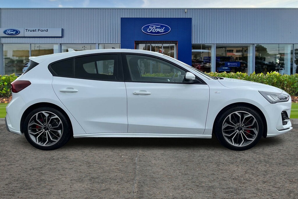 Ford Focus 1.0 Ecoboost Hybrid Mhev 155 St-line X Ed White #3
