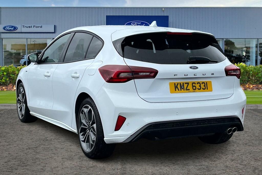 Ford Focus 1.0 Ecoboost Hybrid Mhev 155 St-line X Ed White #2