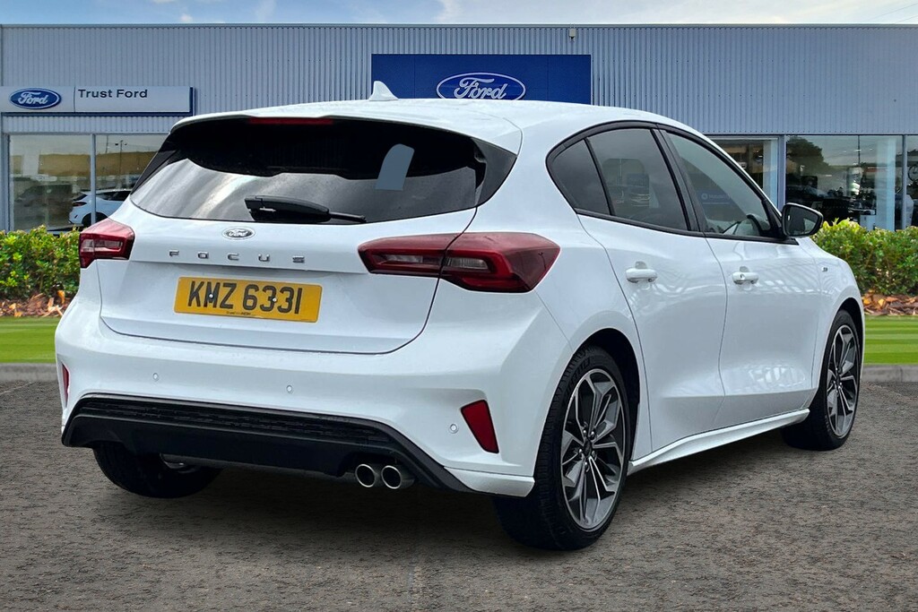 Ford Focus 1.0 Ecoboost Hybrid Mhev 155 St-line X Ed White #4