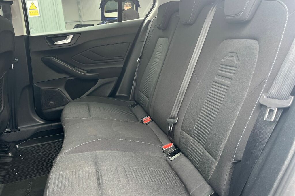 Ford Focus 1.0T Ecoboost Titanium X Edition Estate Blue #20