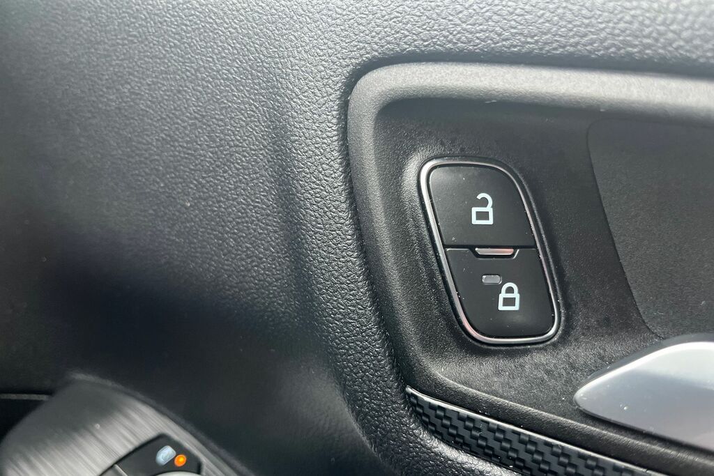 Ford Kuga 2.5 Fhev St-line X Edition Cvt 2Wd Black #24