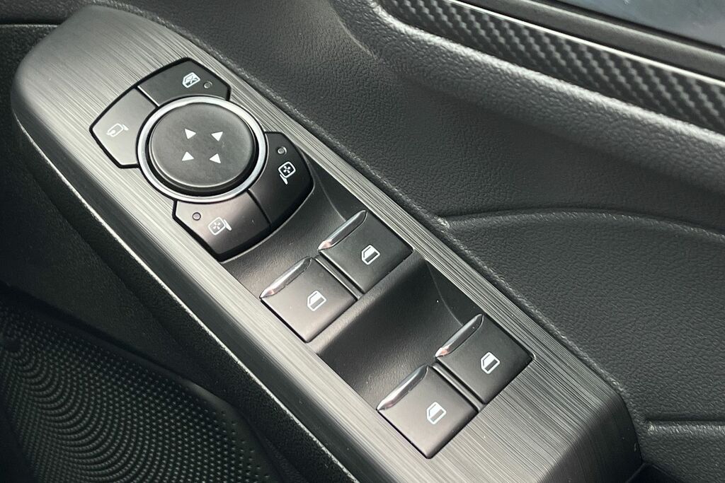 Ford Kuga 1.5 Titanium 150 Ps In Magnetic With Grey #16