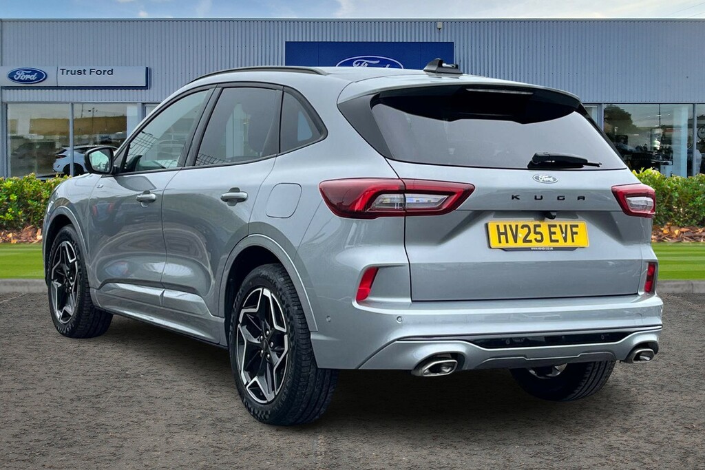 Ford Kuga 1.5 Titanium 150 Ps In Magnetic With Grey #2