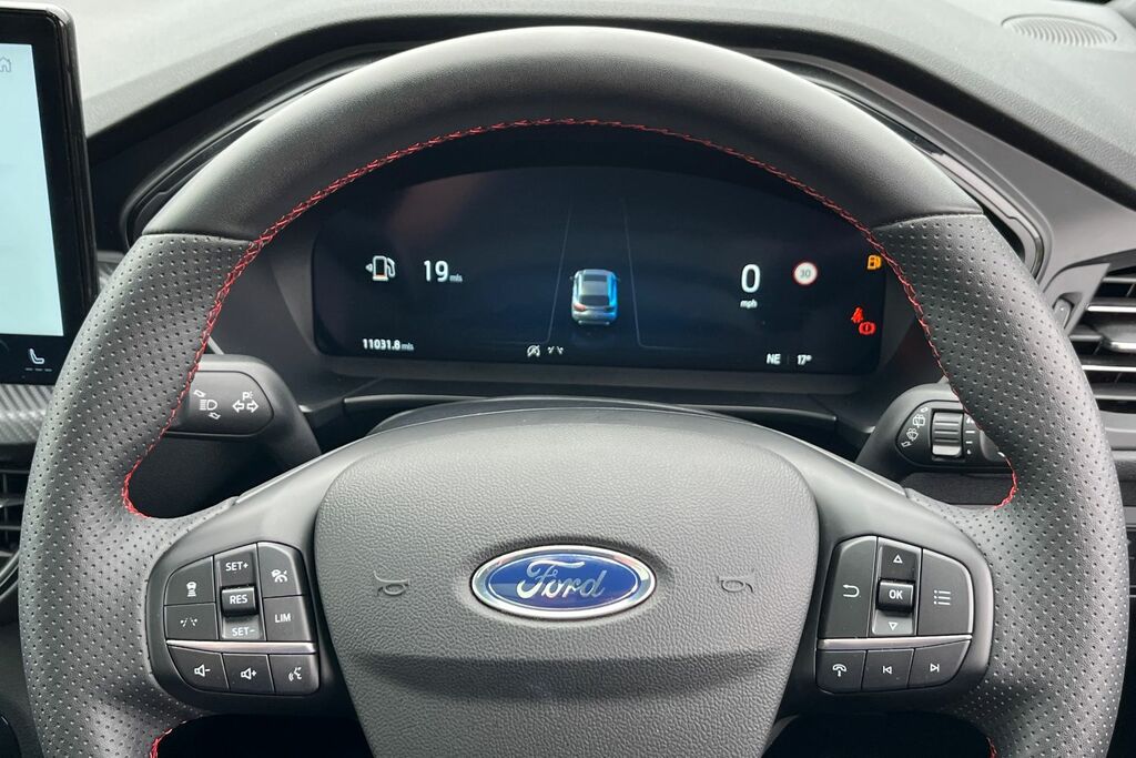 Ford Kuga 1.5 Titanium 150 Ps In Magnetic With Grey #12