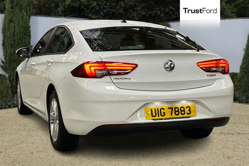 Vauxhall Insignia 1.5T 165 Design 5Dr- Apple Car Play White #2