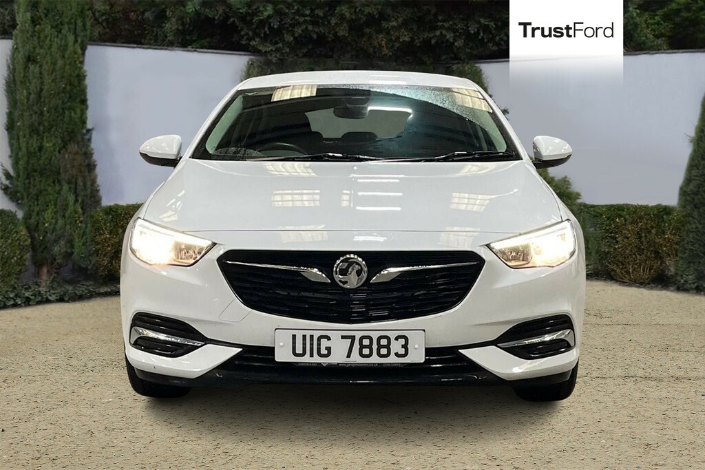 Vauxhall Insignia 1.5T 165 Design 5Dr- Apple Car Play White #6