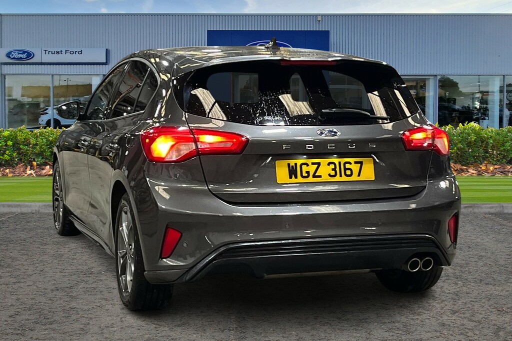 Ford Focus 1.0 Ecoboost 125 St-line Edition Parking WGZ3167 Grey #2